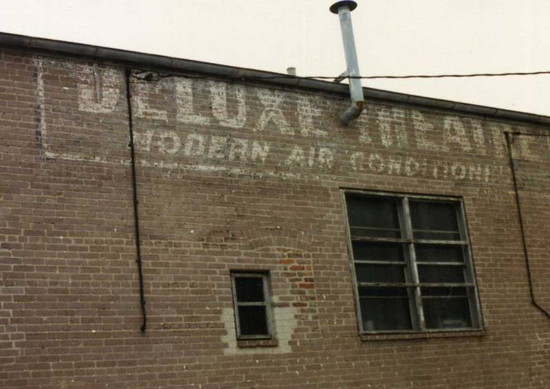 Deluxe
              Theatre Baltimore Maryland