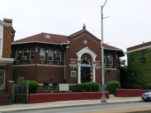 Baltimore Pratt Library , Branch 17, West North
                    Avenue
