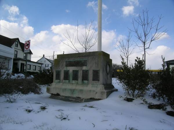 Govans
                WWII Monument