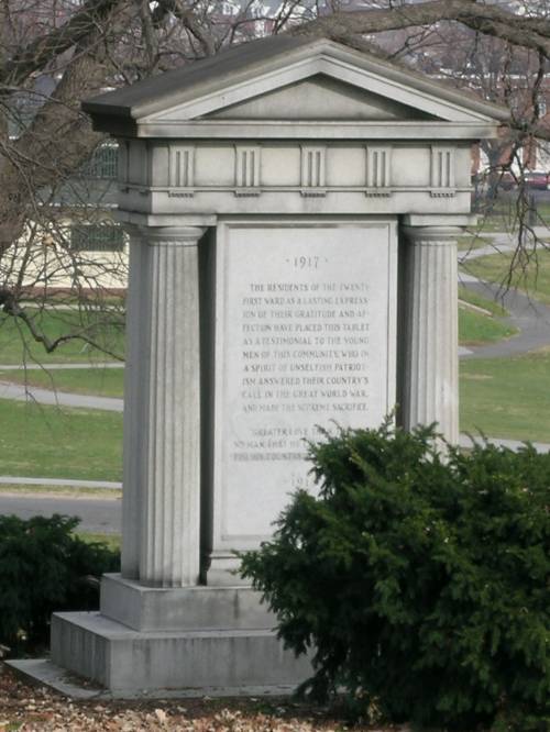 Carroll Park WWI Monument